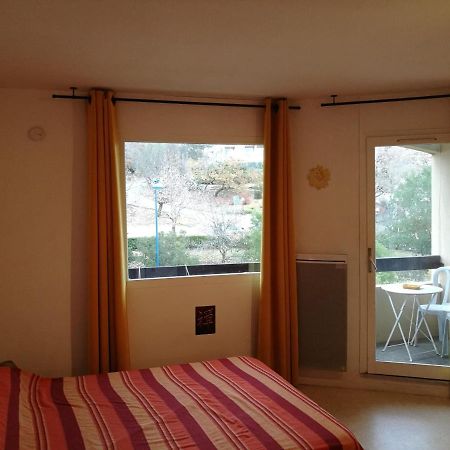 Studio "Le Rigaou" Gréoux-les-Bains Eksteriør billede