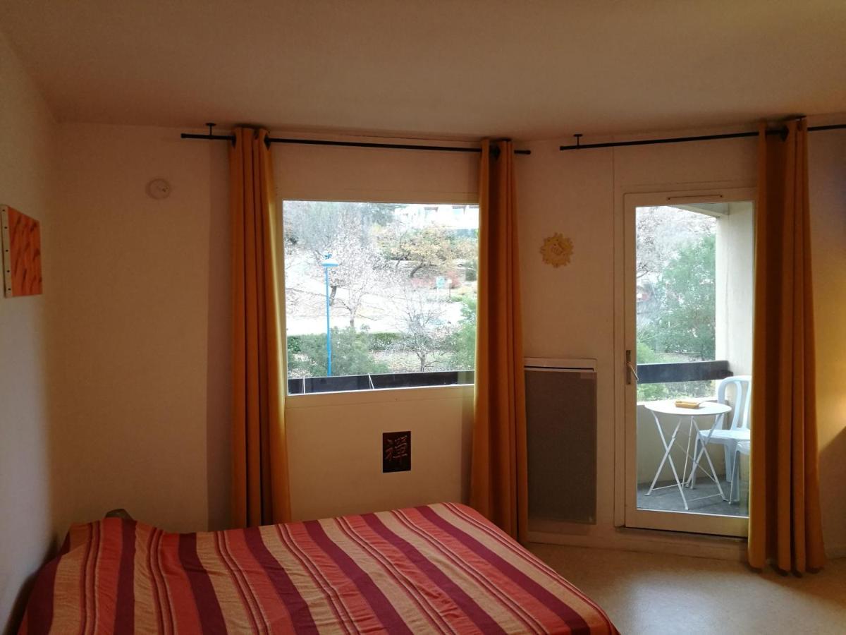 Studio "Le Rigaou" Gréoux-les-Bains Eksteriør billede